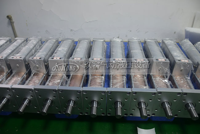 玖容標(biāo)準(zhǔn)型氣液增壓缸
